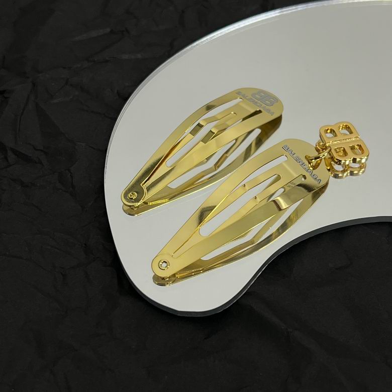 Balenciaga Hairpin  (4)